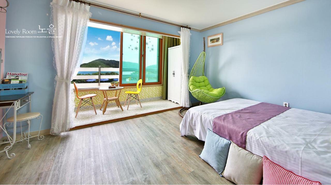 Tongyeong Paper Island Pension Екстериор снимка